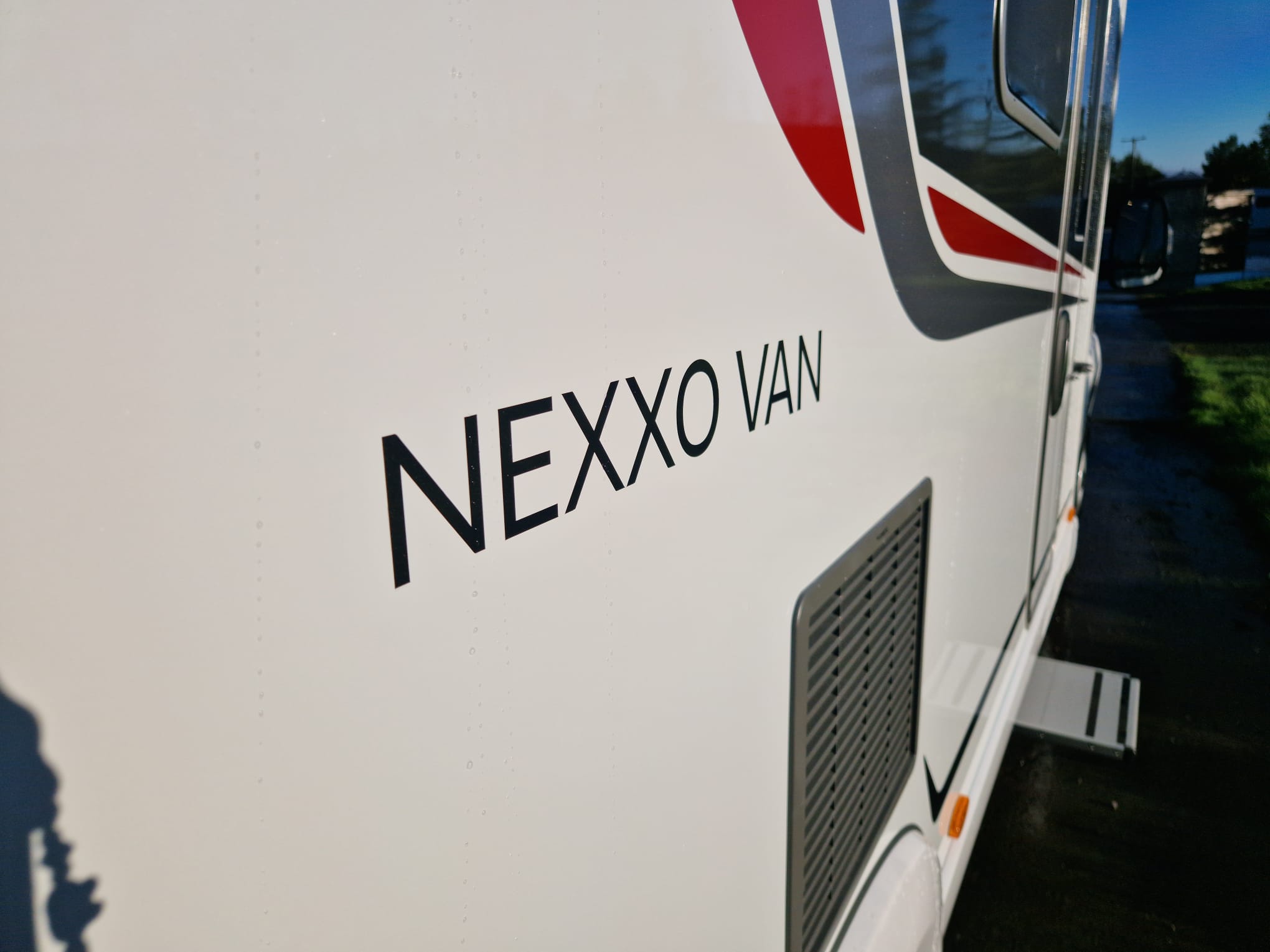 New Burstner Nexxo Van T 690